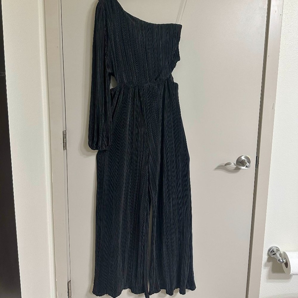 Women's Large One Shoulder Black Jumpsuit